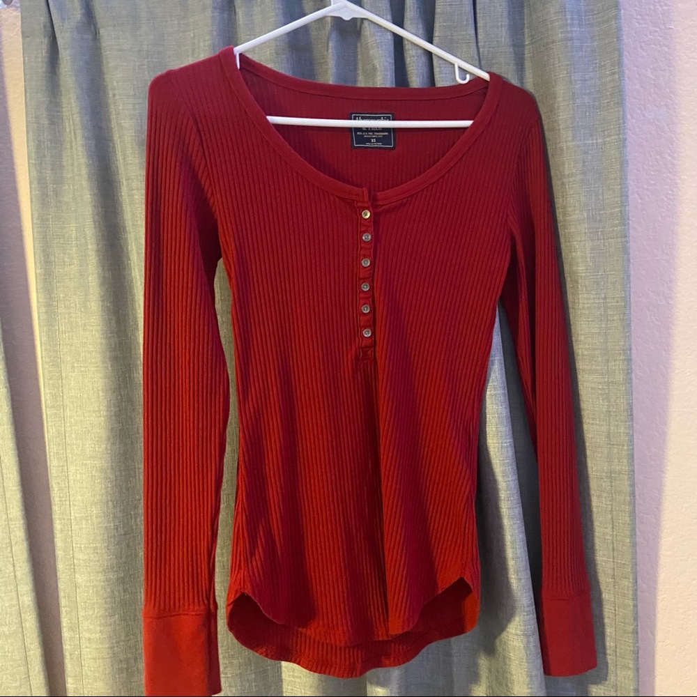 Abercrombie and Fitch/Extra Small/ Dark red long sleeve with buttons